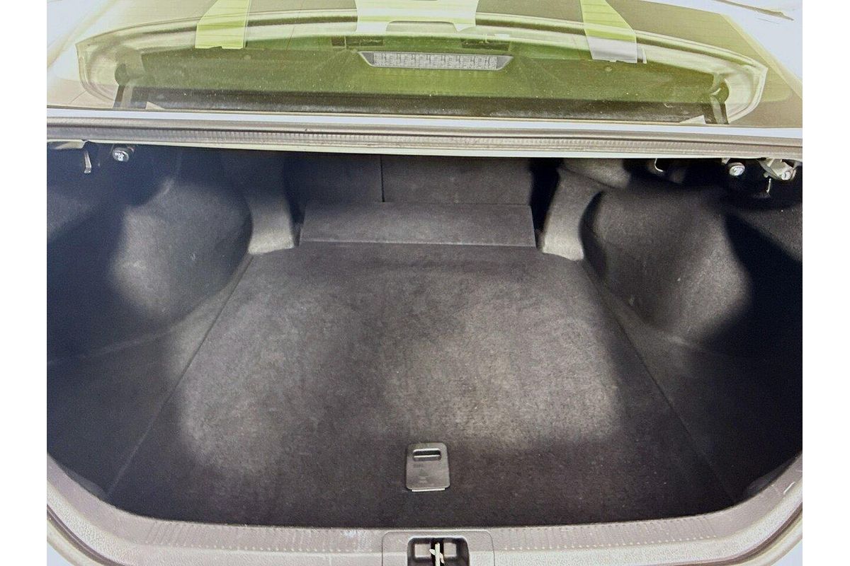 2019 Toyota Camry Ascent ASV70R