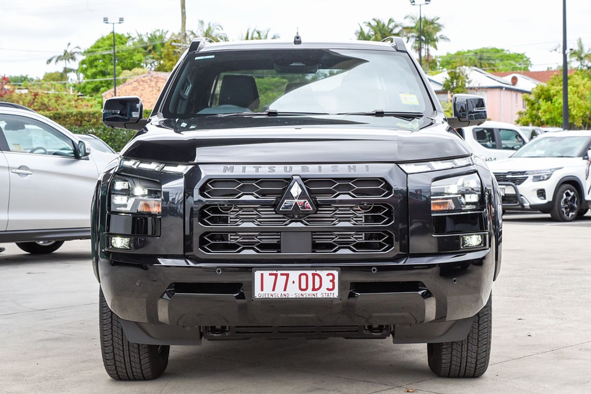2025 Mitsubishi Triton GSR MV 4X4