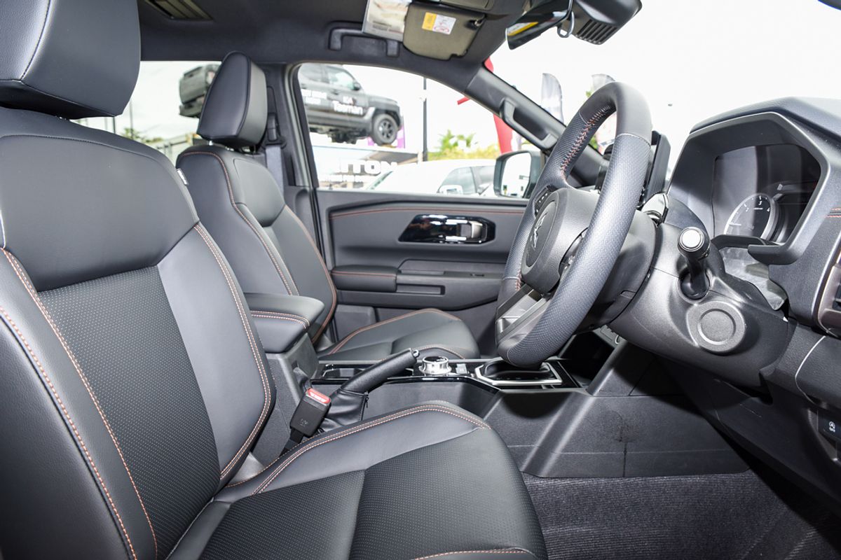 2025 Mitsubishi Triton GSR MV 4X4