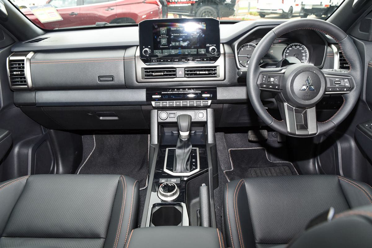 2025 Mitsubishi Triton GSR MV 4X4