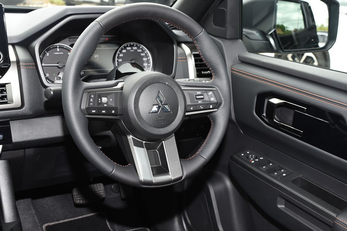 2025 Mitsubishi Triton GSR MV 4X4