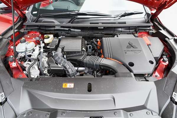 2024 Mitsubishi Outlander PHEV GSR ZM