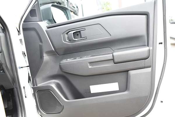 2025 Mitsubishi Triton GLX MV 4X4