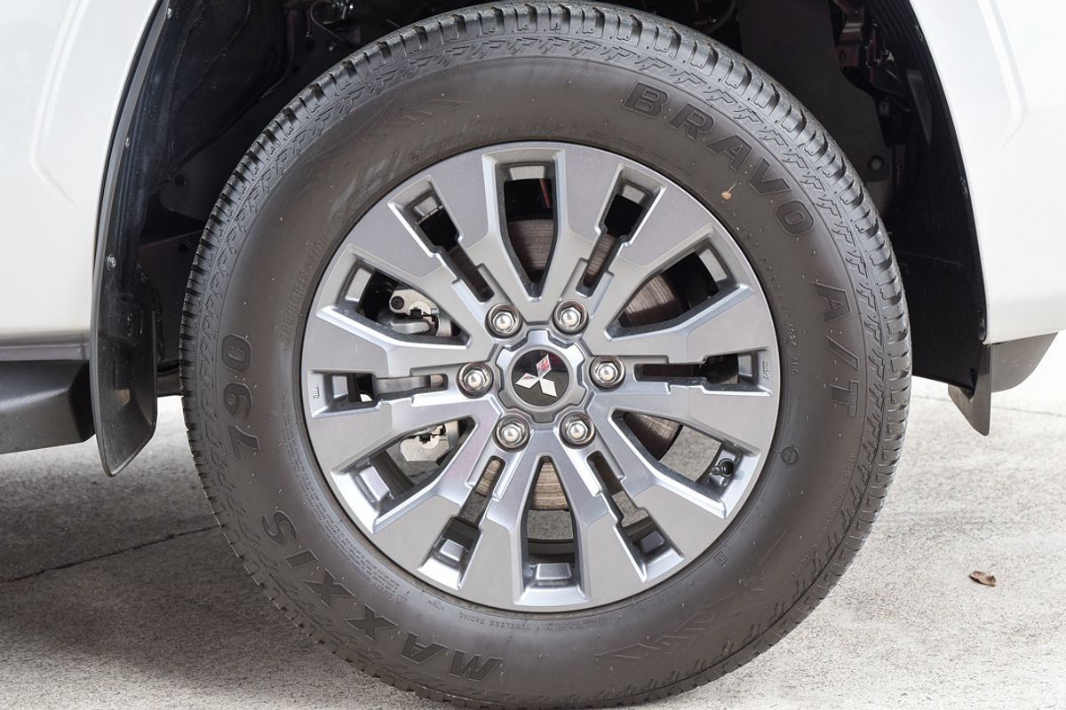 2025 Mitsubishi Triton GLS MV 4X4