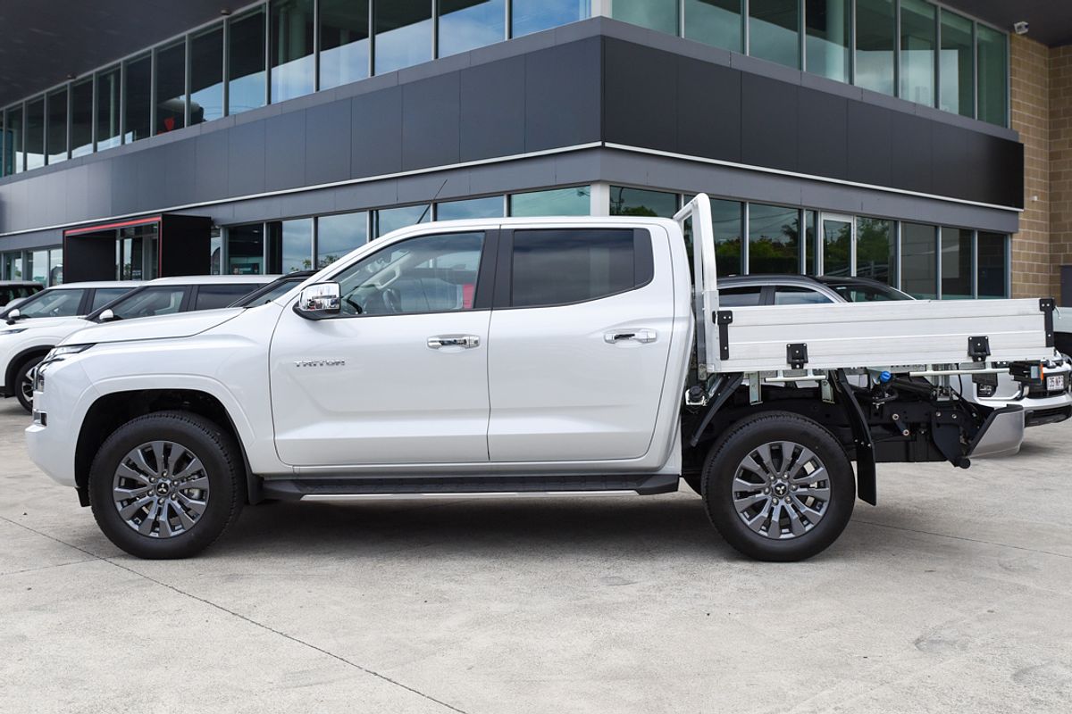 2025 Mitsubishi Triton GLS MV 4X4