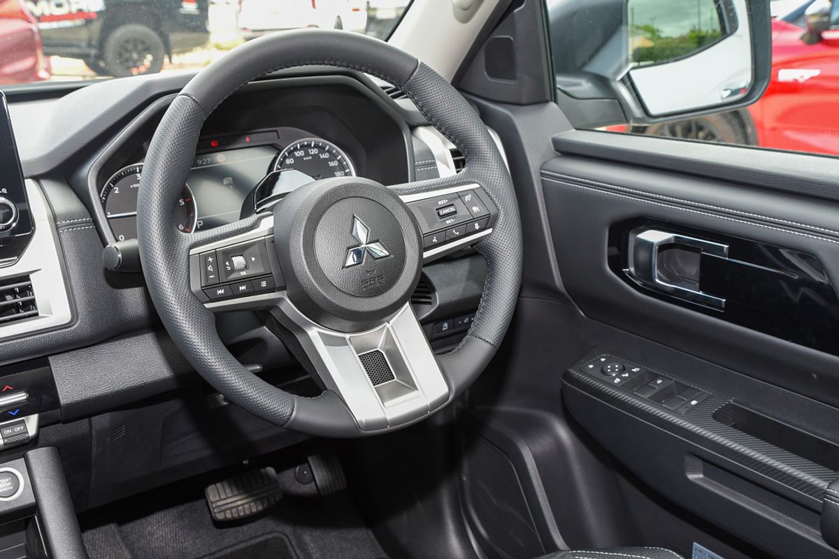 2025 Mitsubishi Triton GLS MV 4X4