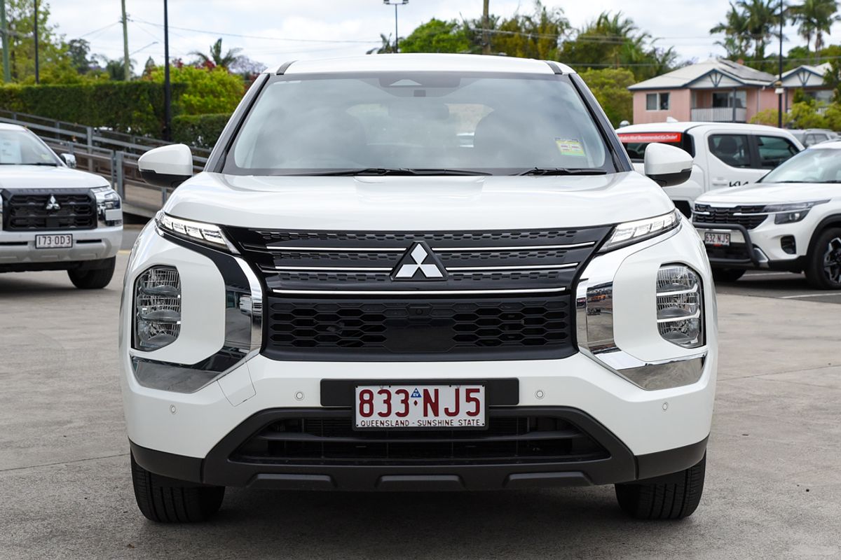 2024 Mitsubishi Outlander PHEV ES ZM