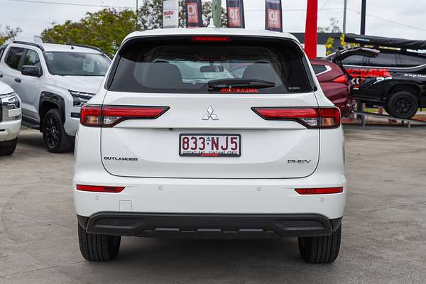 2024 Mitsubishi Outlander PHEV ES ZM