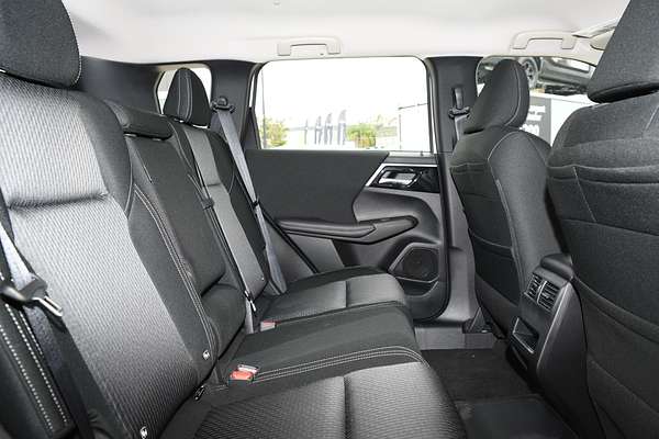 2024 Mitsubishi Outlander PHEV ES ZM