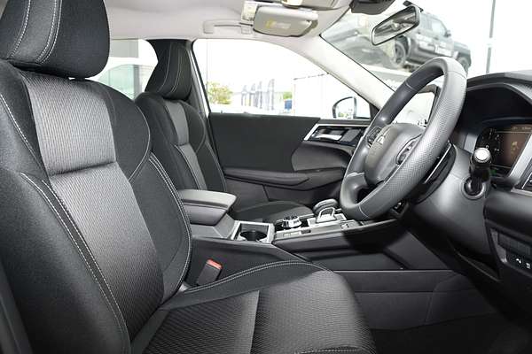 2024 Mitsubishi Outlander PHEV ES ZM