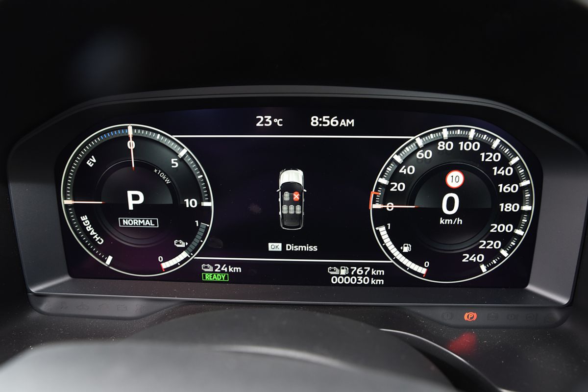 2024 Mitsubishi Outlander PHEV ES ZM