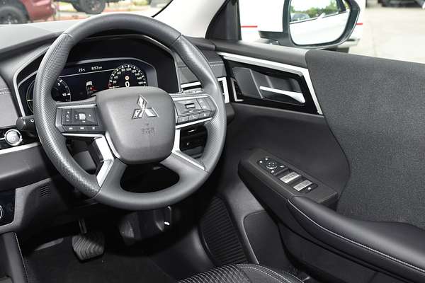 2024 Mitsubishi Outlander PHEV ES ZM