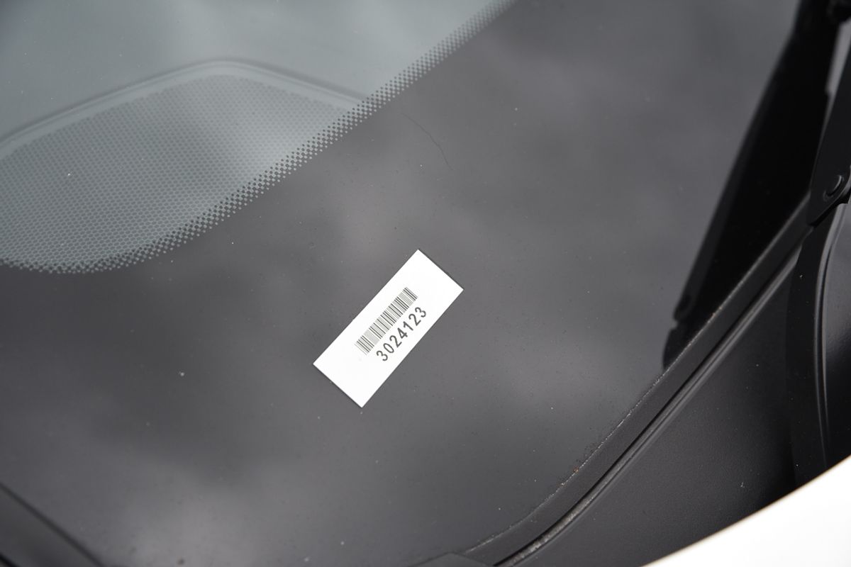 2024 Mitsubishi Outlander PHEV ES ZM