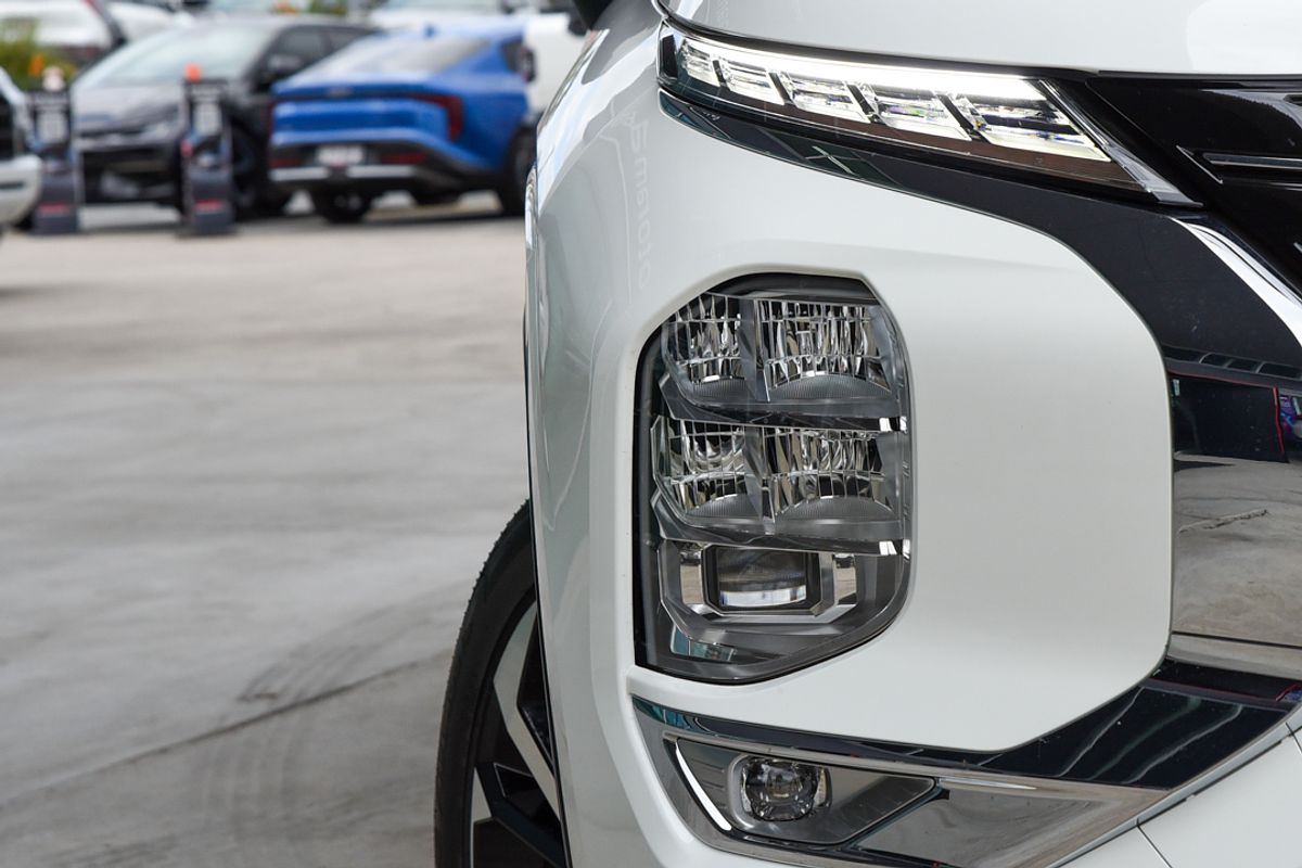 2024 Mitsubishi Outlander PHEV Aspire ZM