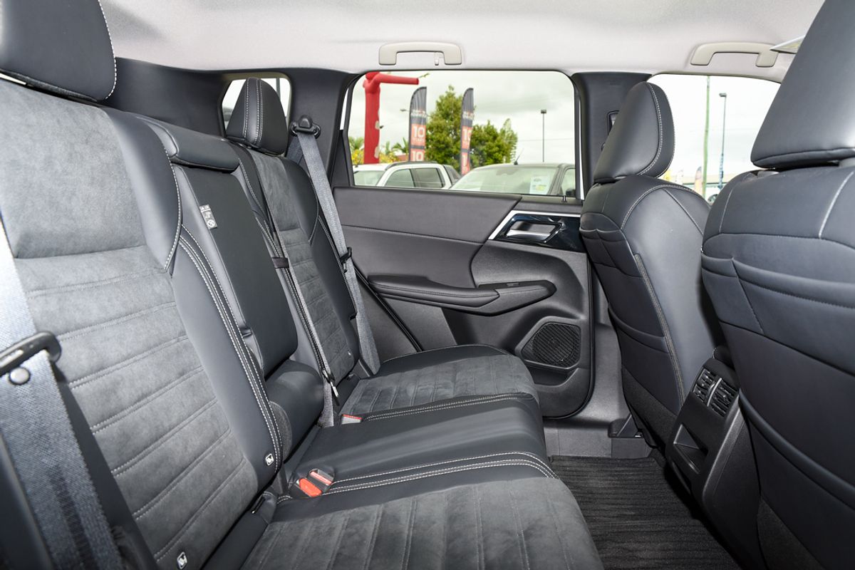 2024 Mitsubishi Outlander PHEV Aspire ZM