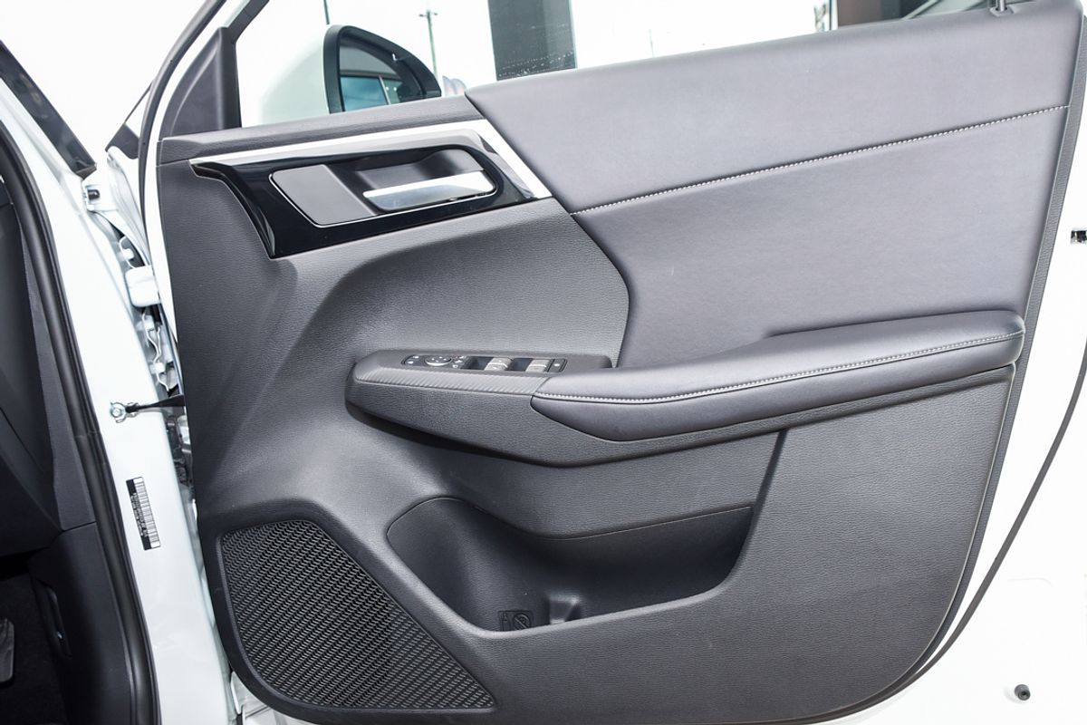 2024 Mitsubishi Outlander PHEV Aspire ZM