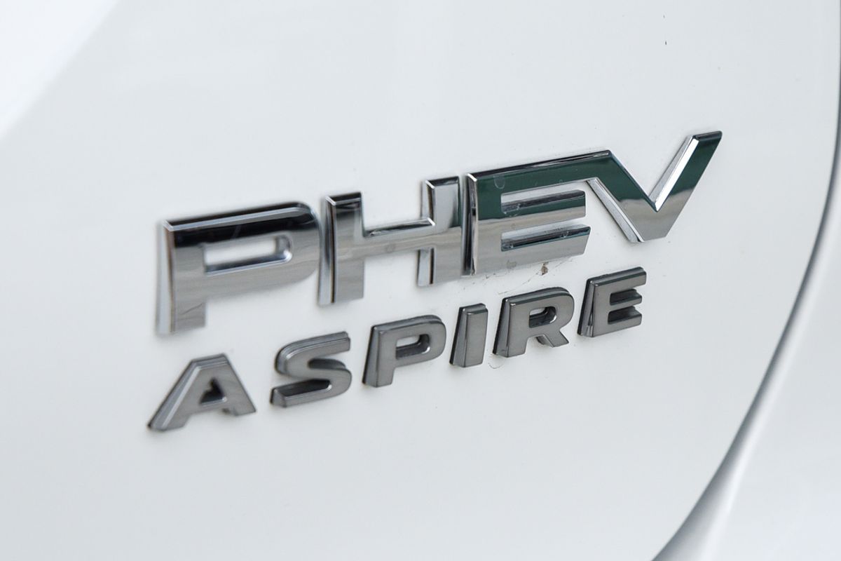 2024 Mitsubishi Outlander PHEV Aspire ZM