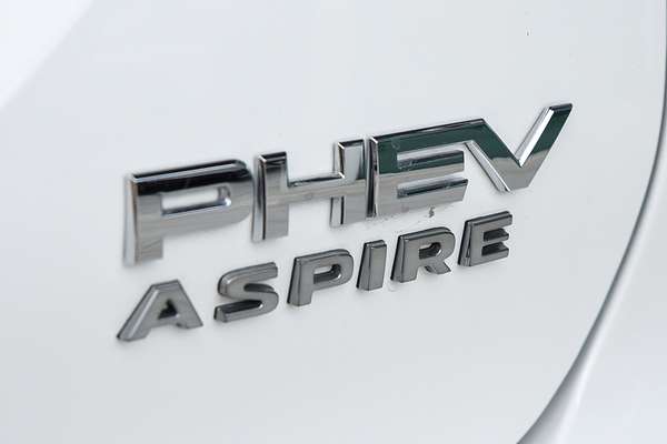2024 Mitsubishi Outlander PHEV Aspire ZM
