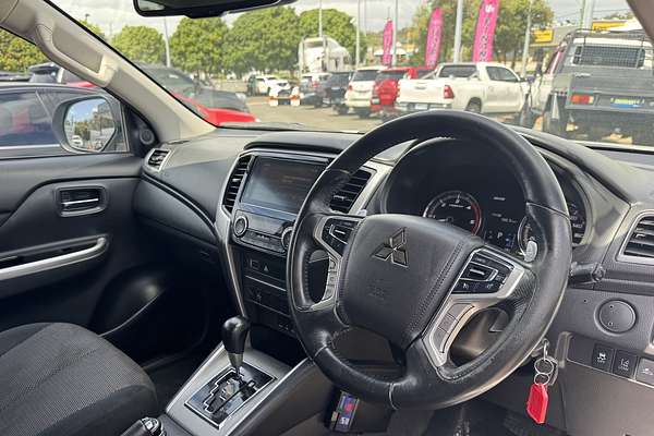 2019 Mitsubishi Triton GLS MR 4X4
