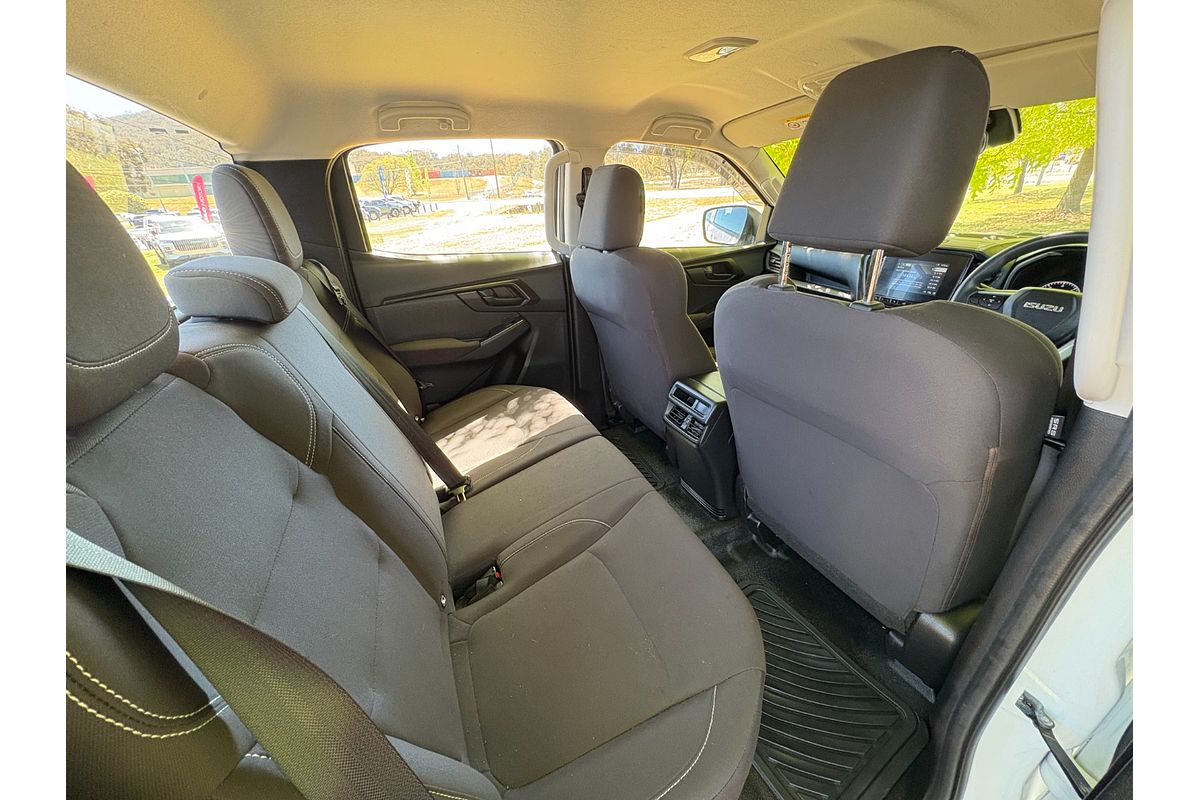 2020 Isuzu D-MAX SX High Ride Rear Wheel Drive