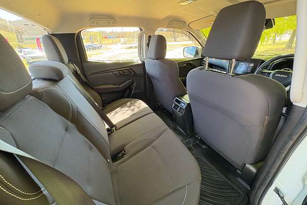 2020 Isuzu D-MAX SX High Ride Rear Wheel Drive