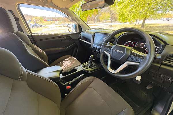 2020 Isuzu D-MAX SX High Ride Rear Wheel Drive