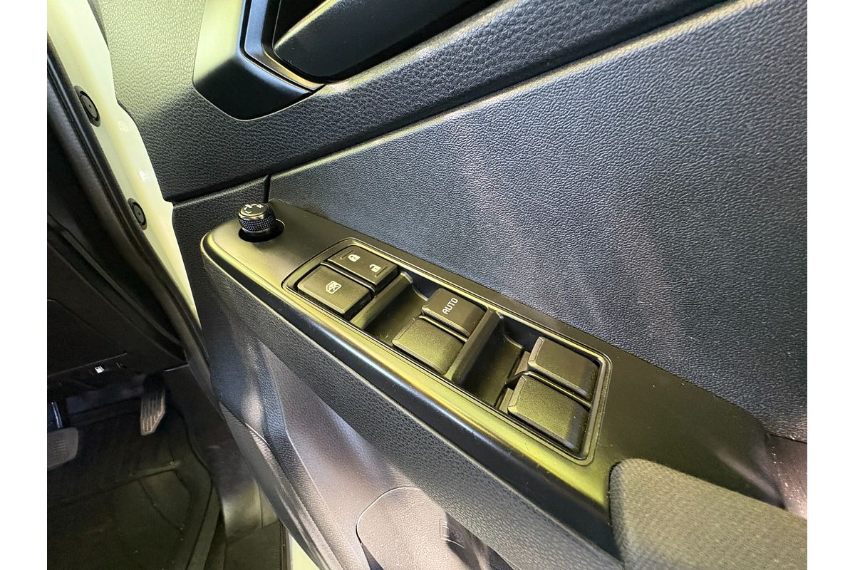 2020 Isuzu D-MAX SX High Ride Rear Wheel Drive