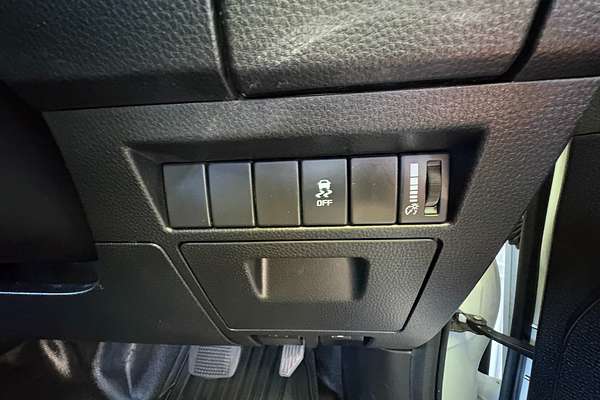 2020 Isuzu D-MAX SX High Ride Rear Wheel Drive