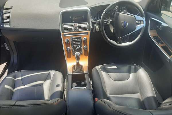 2017 Volvo XC60 T5 Luxury