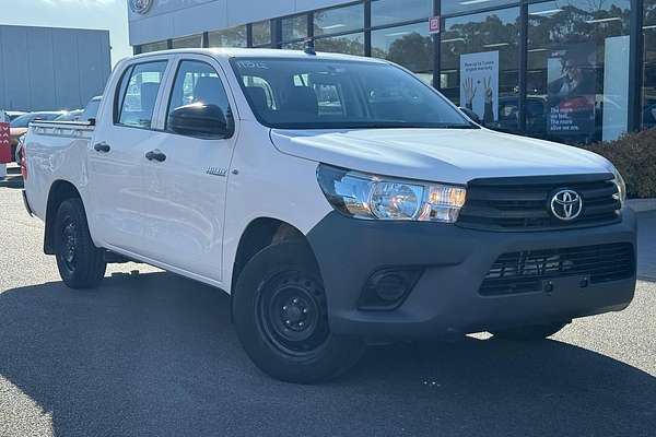 2016 Toyota Hilux Workmate GUN125R 4X4