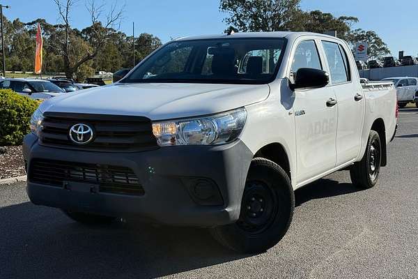 2016 Toyota Hilux Workmate GUN125R 4X4