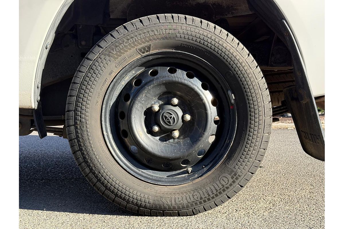 2016 Toyota Hilux Workmate GUN125R 4X4