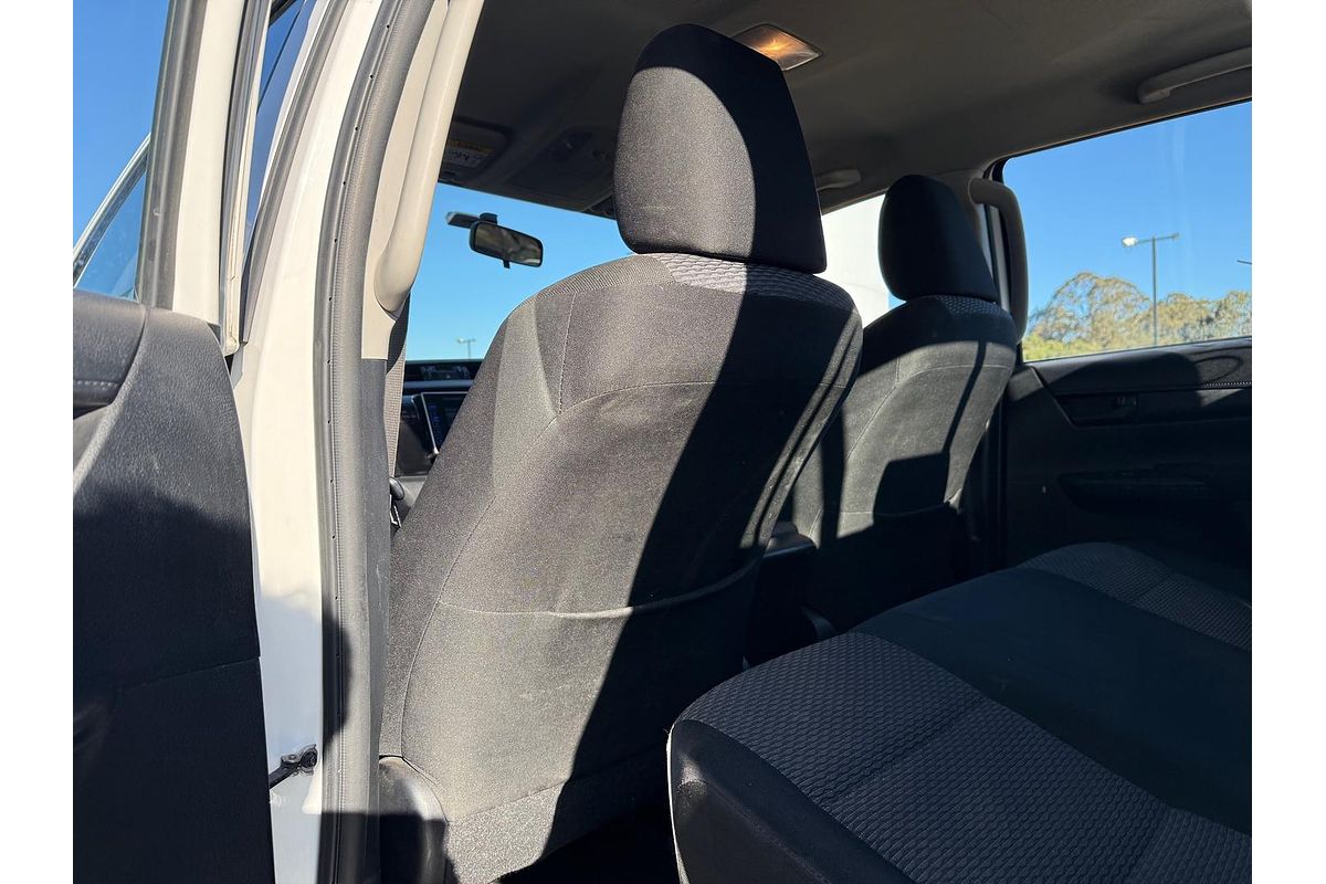 2016 Toyota Hilux Workmate GUN125R 4X4