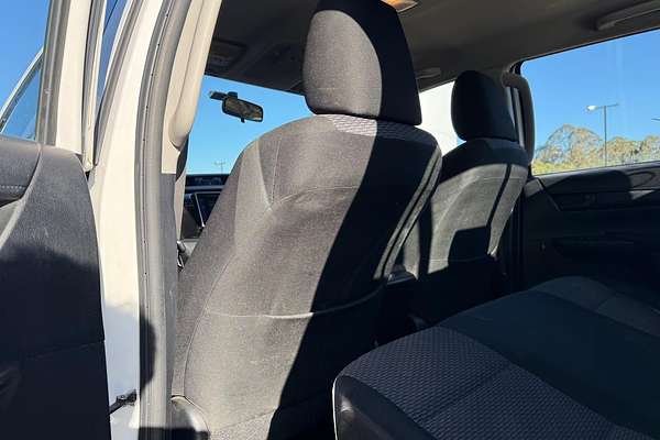 2016 Toyota Hilux Workmate GUN125R 4X4