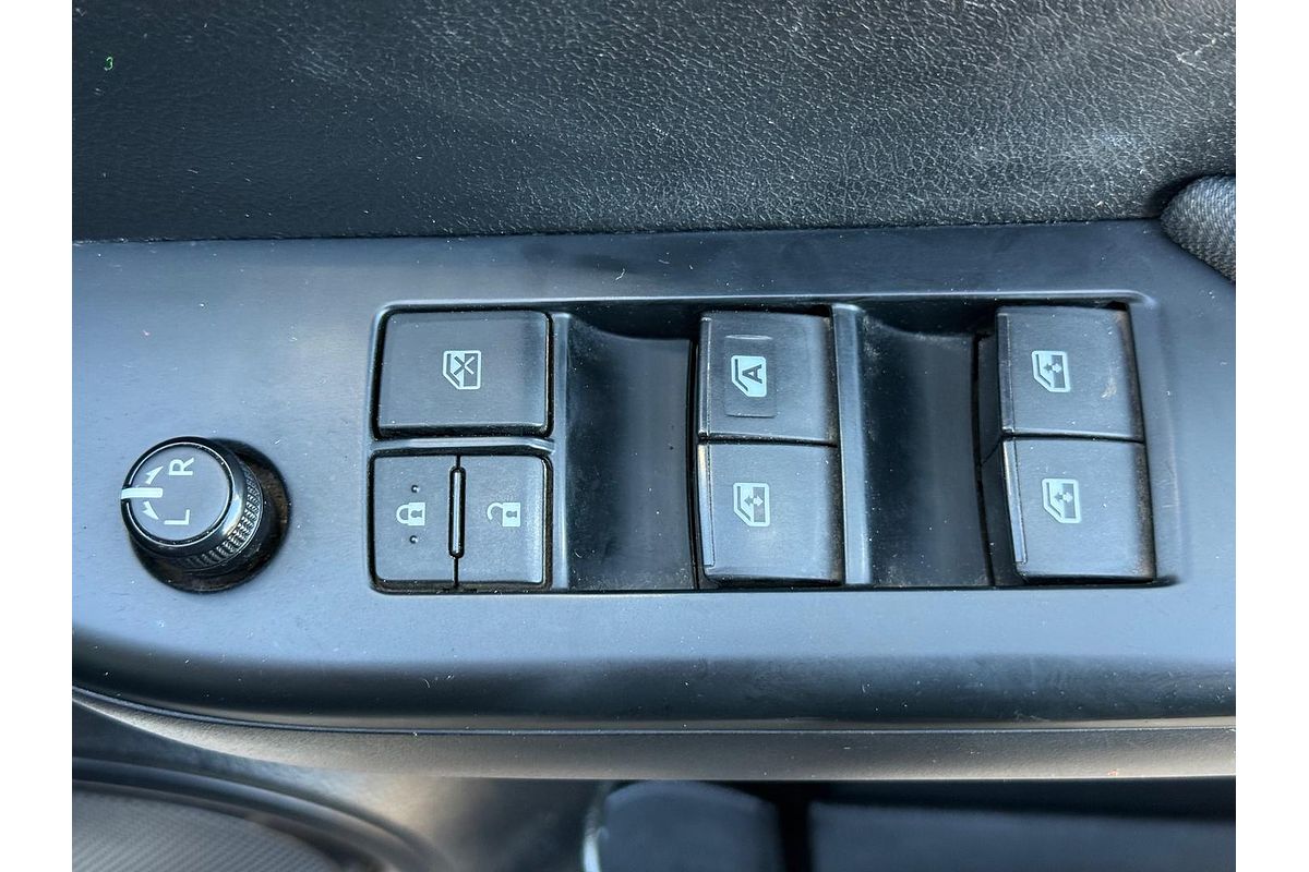 2016 Toyota Hilux Workmate GUN125R 4X4