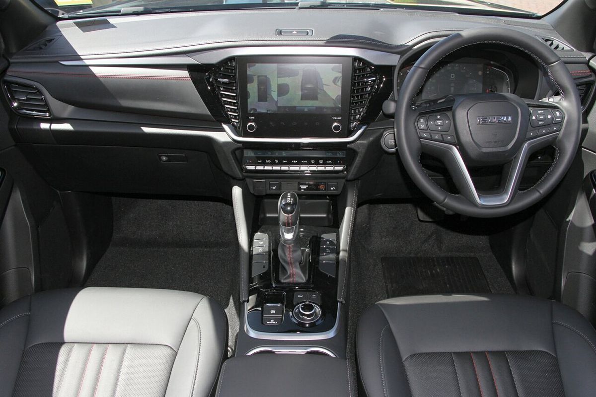 2025 Isuzu MU-X X-TERRAIN