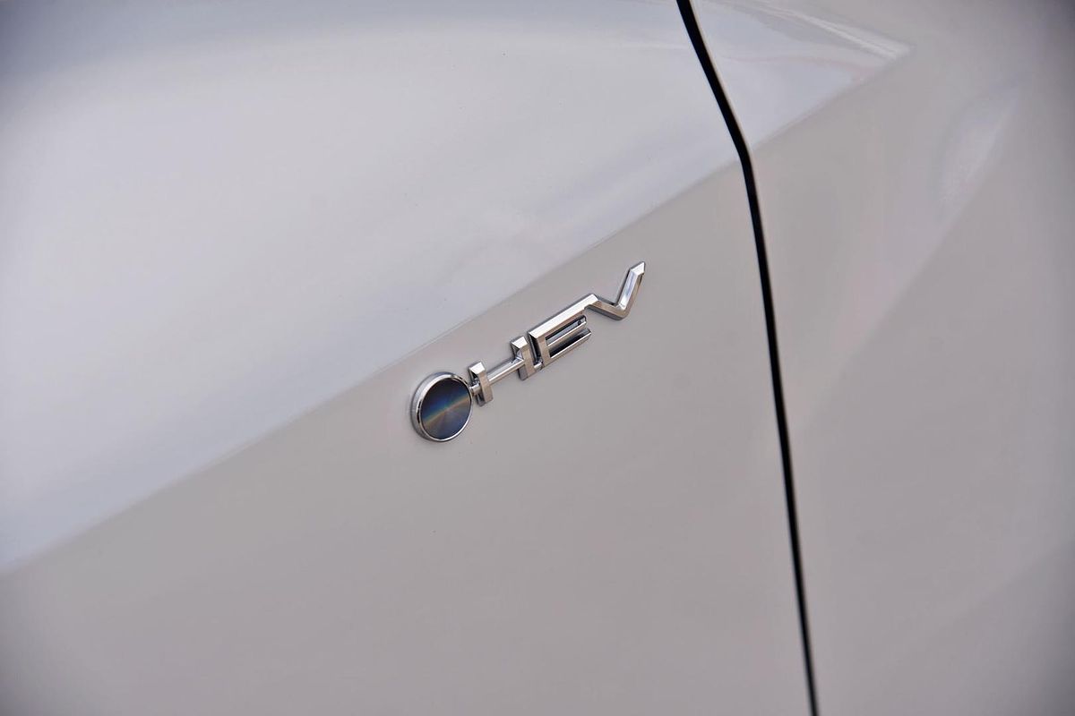 2024 Toyota Corolla Cross Atmos MXGH15R