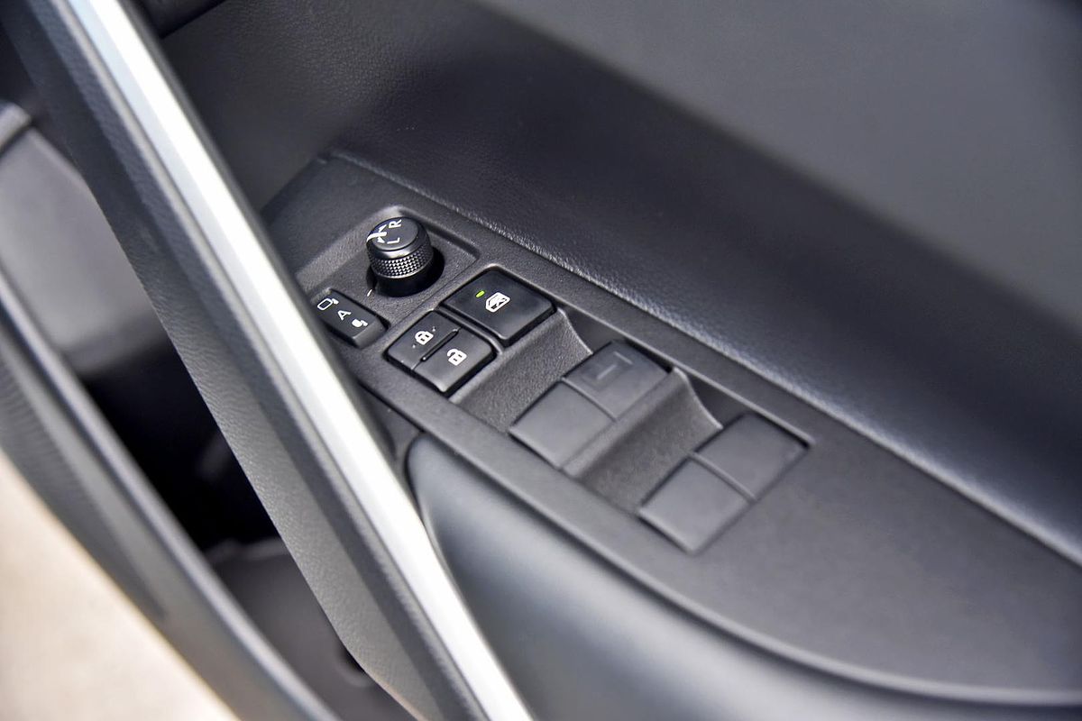 2024 Toyota Corolla Cross Atmos MXGH15R