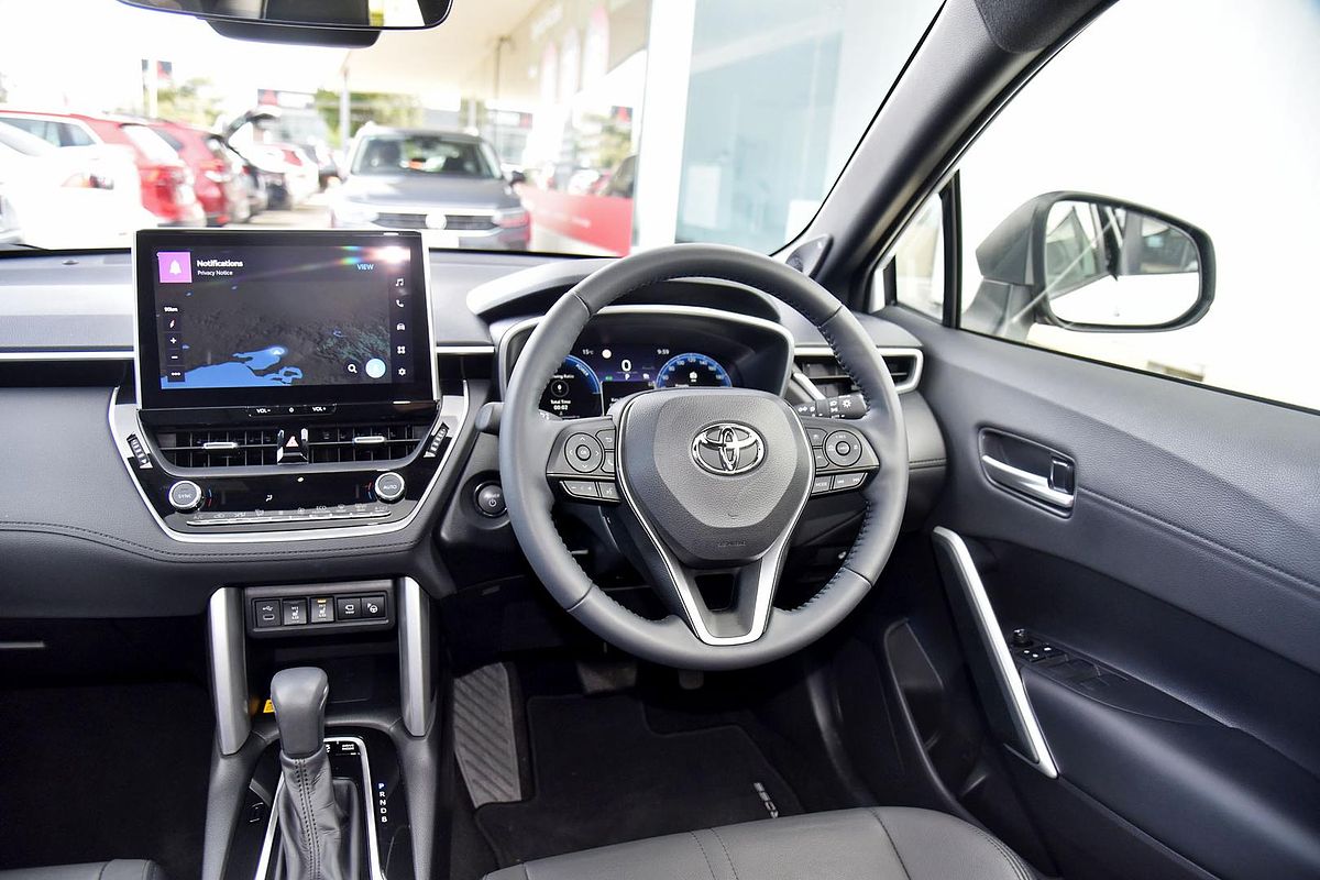 2024 Toyota Corolla Cross Atmos MXGH15R
