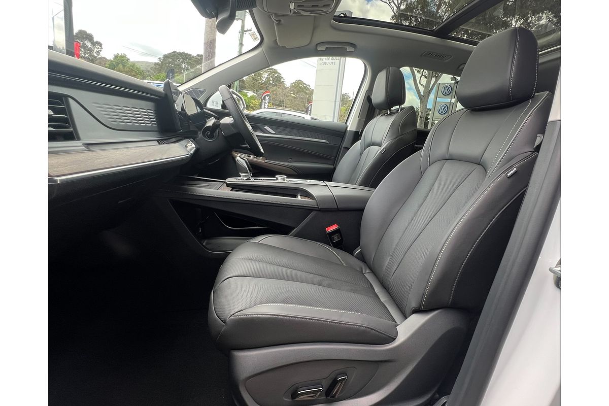 2025 MG QS Essence IS31