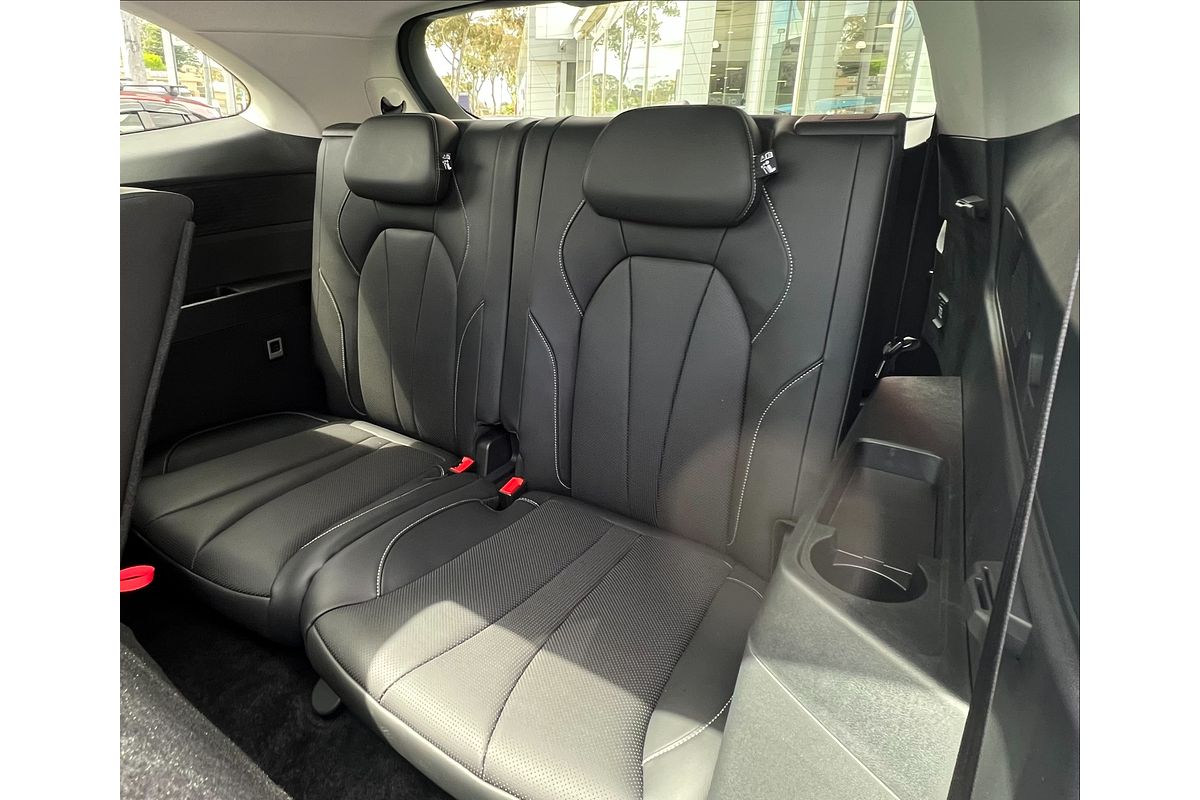 2025 MG QS Essence IS31