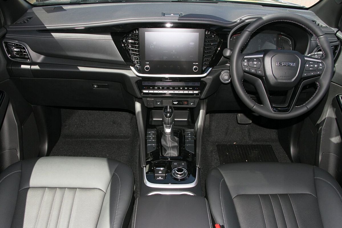 2025 Isuzu MU-X LS-T