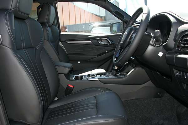 2025 Isuzu MU-X LS-T