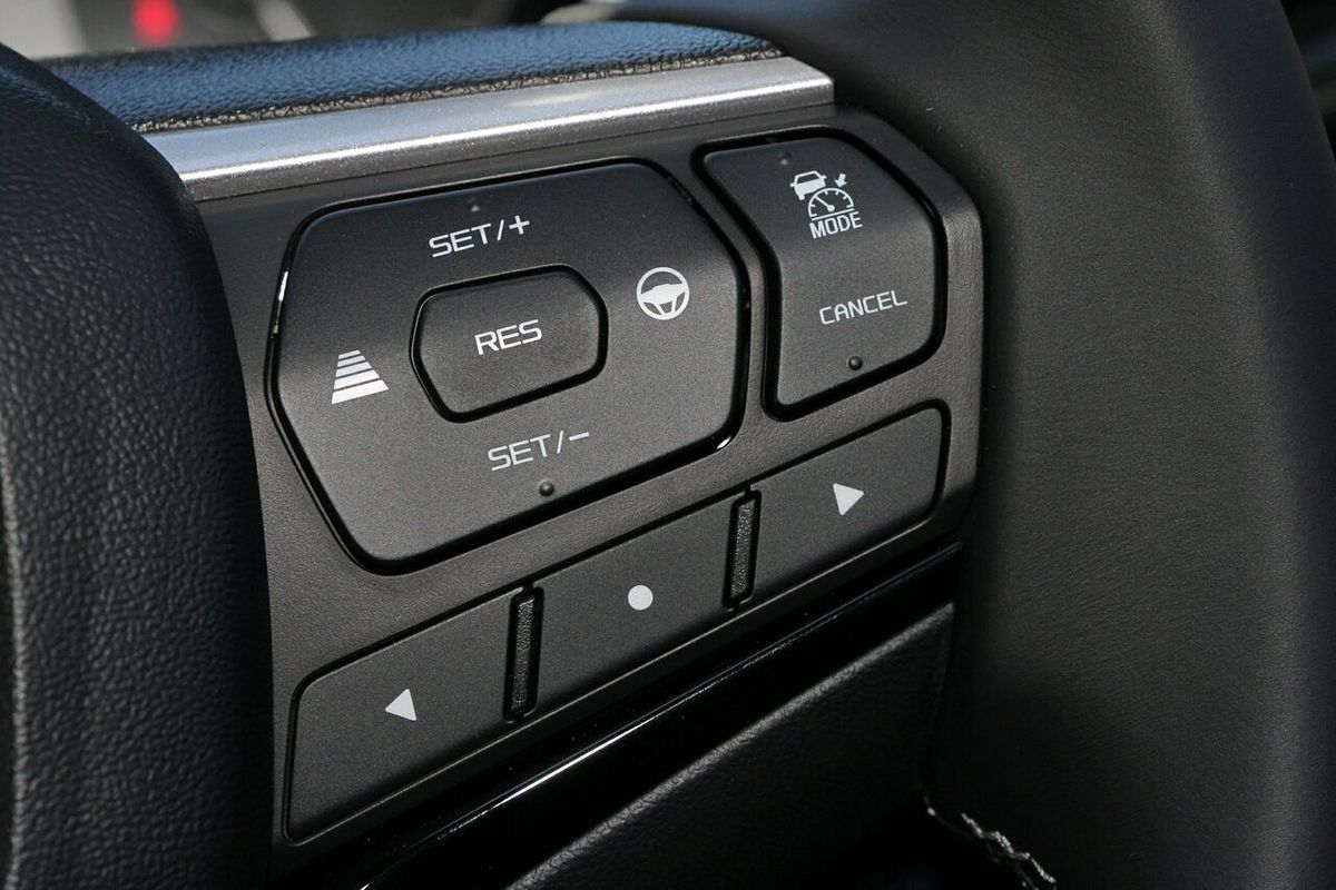 2025 Isuzu MU-X LS-T