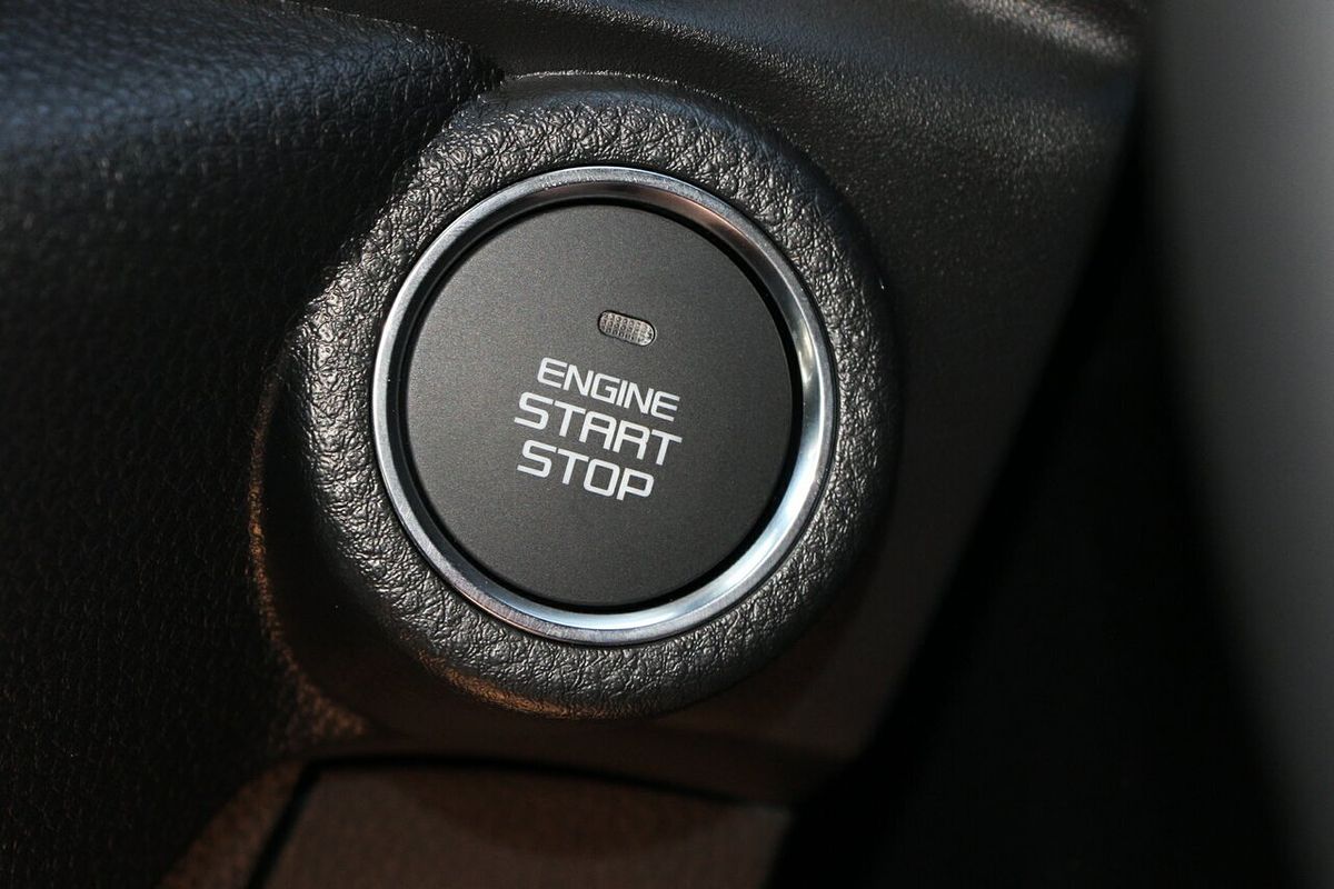 2025 Isuzu MU-X LS-T