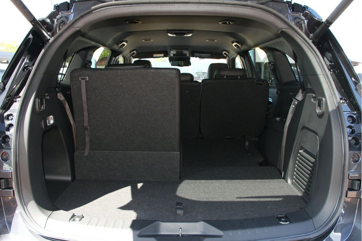 2025 Isuzu MU-X LS-T