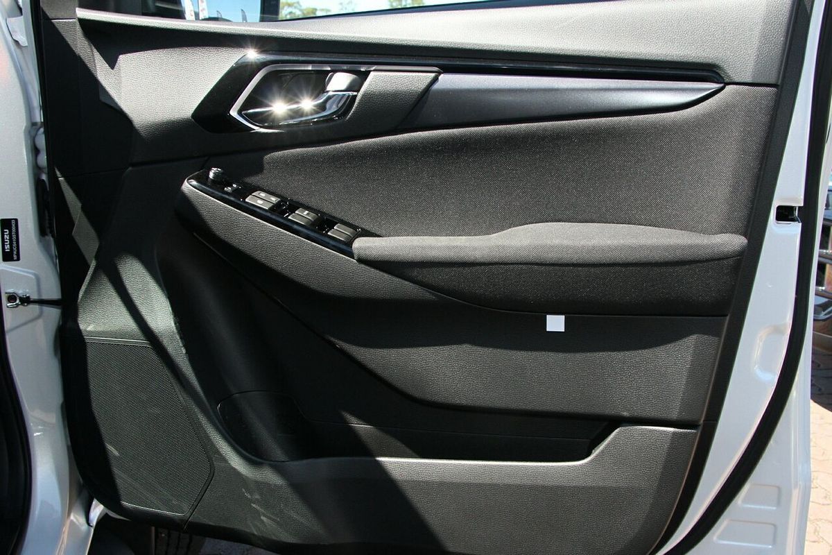 2025 Isuzu MU-X LS-U