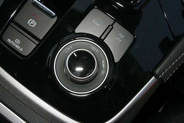 2025 Isuzu MU-X LS-U
