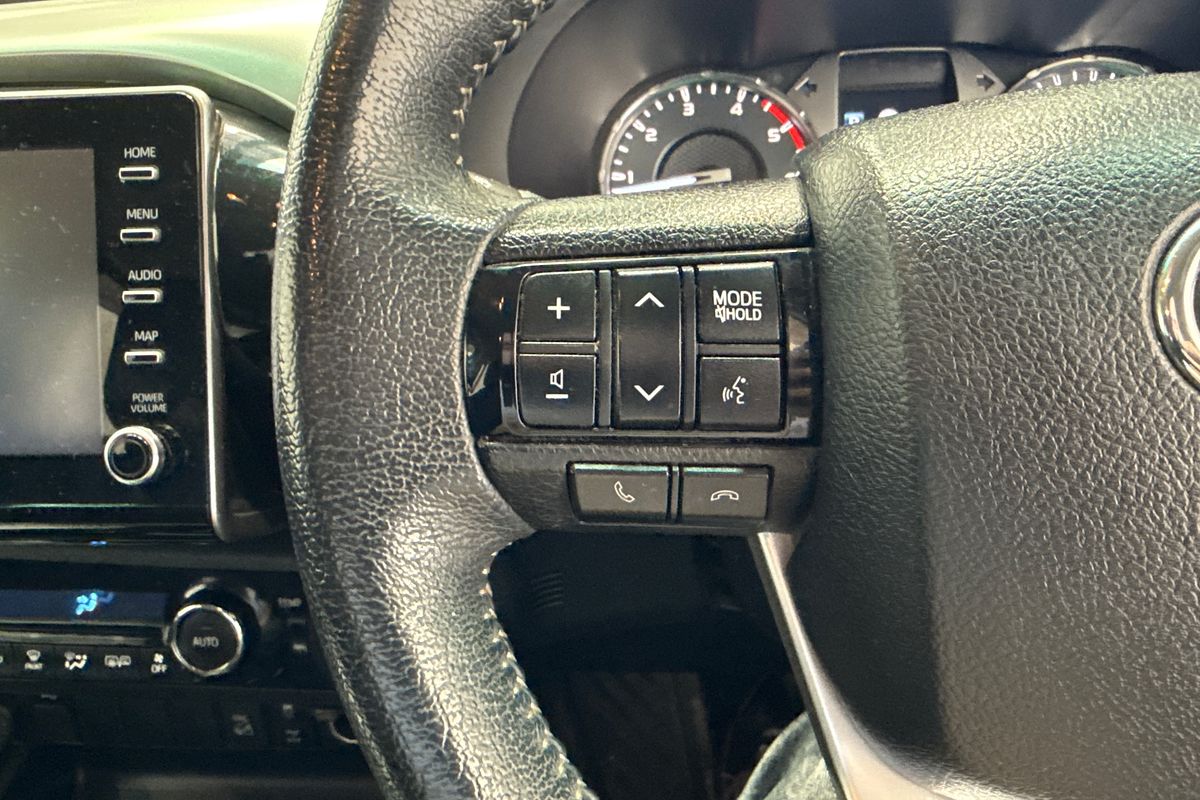 2020 Toyota Hilux SR5 GUN126R 4X4