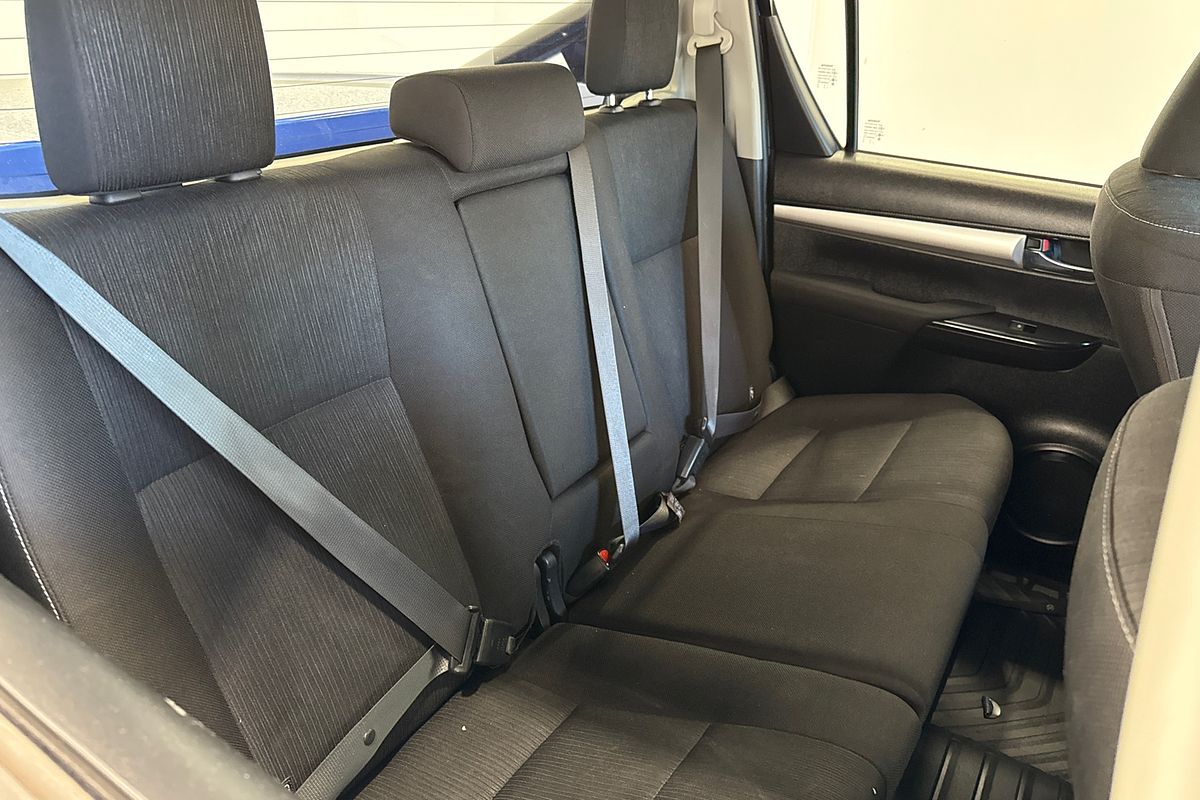 2020 Toyota Hilux SR5 GUN126R 4X4